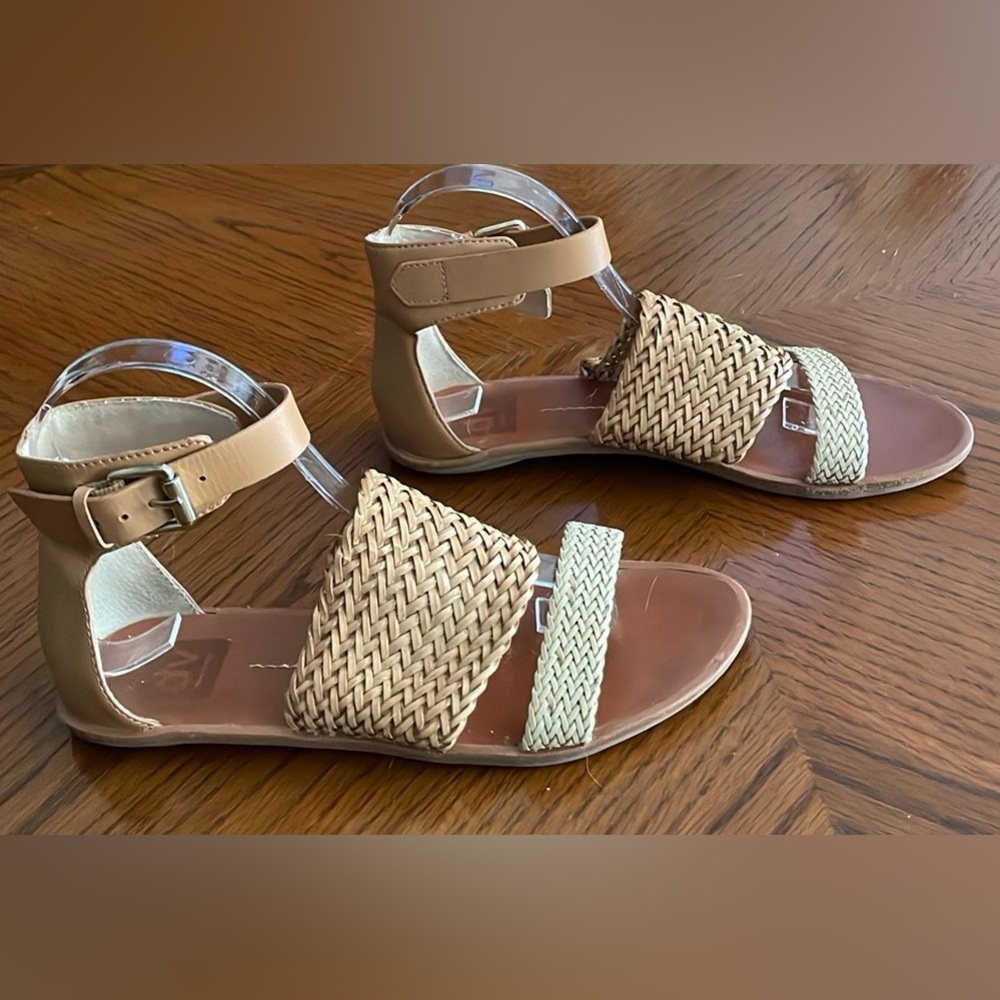 ❤️ Dolce Vita Sandals 7
